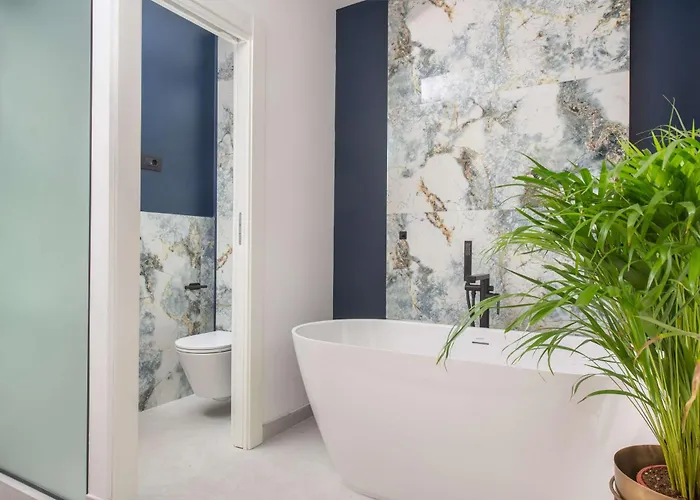 Samstag Parkzone Hotel 4*